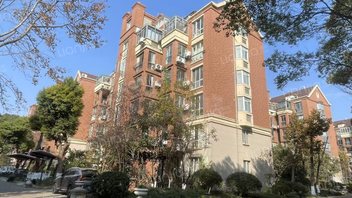 绿地21城D区外景图