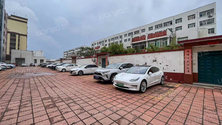 农商银行家属院外景图