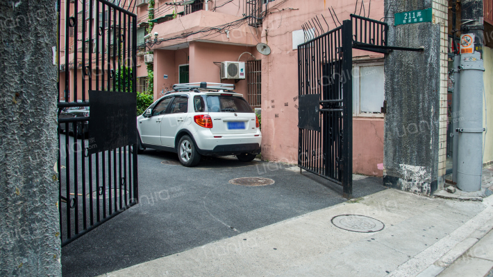 程家桥路211弄外景图