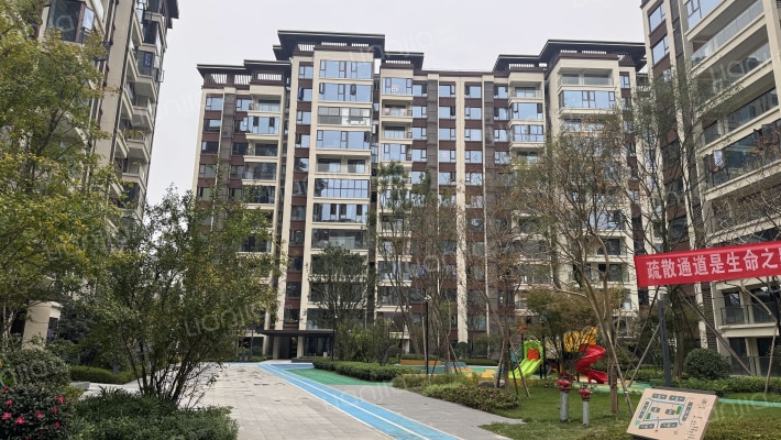 派城西樾外景图