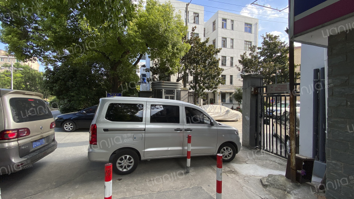 罗溪路60弄外景图