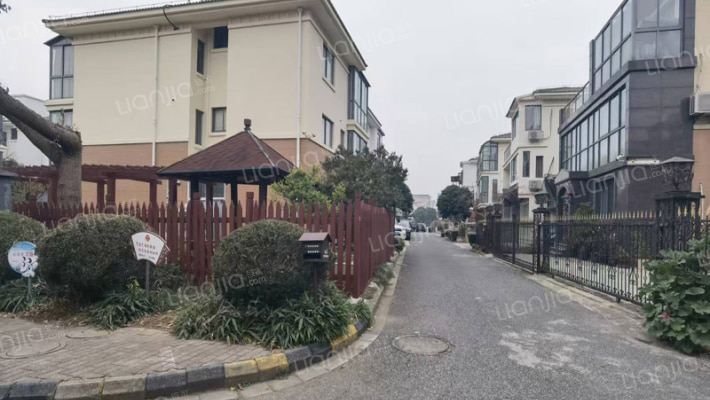 天亚水景城外景图