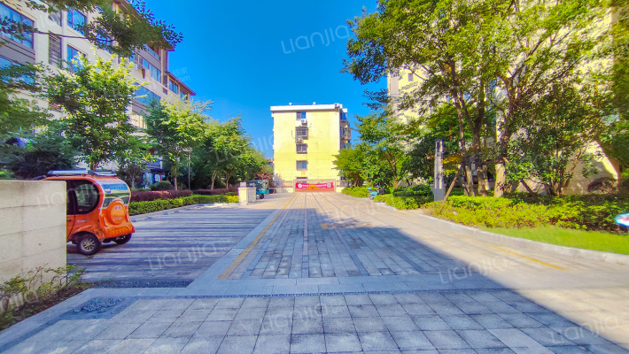 东郡公馆外景图