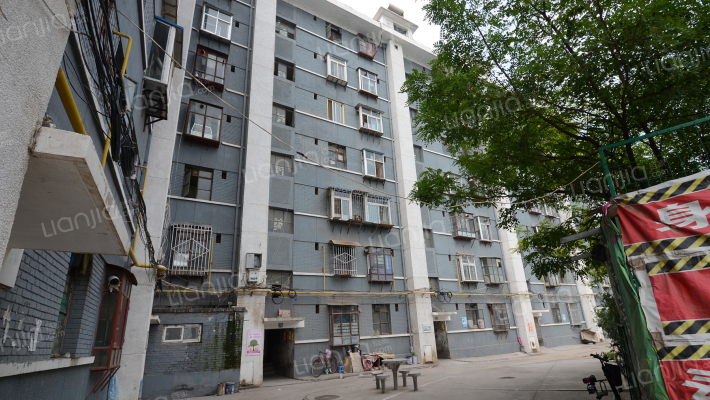 兰西火车站家属院外景图