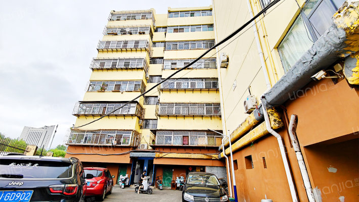 公路局宿舍外景图