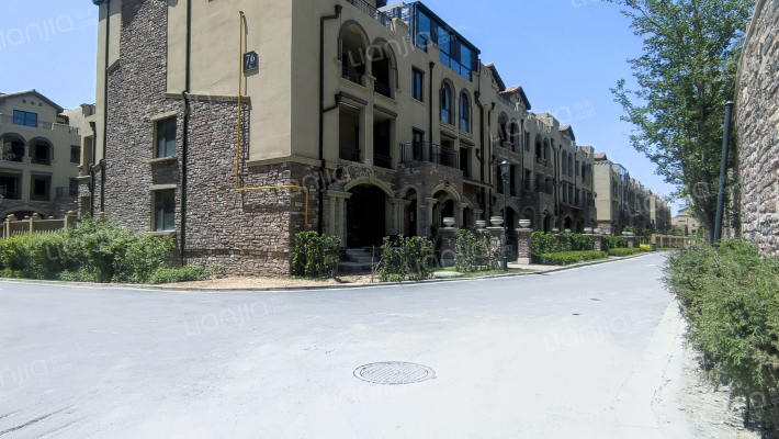 绿地香港山鼎庄园外景图