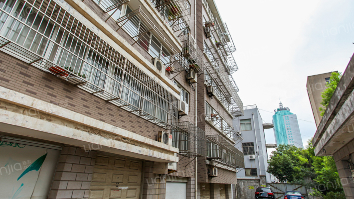 百昌公寓外景图