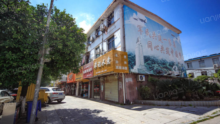 湾里工农路外景图