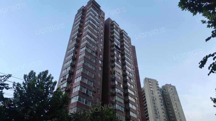 岭秀华庭外景图