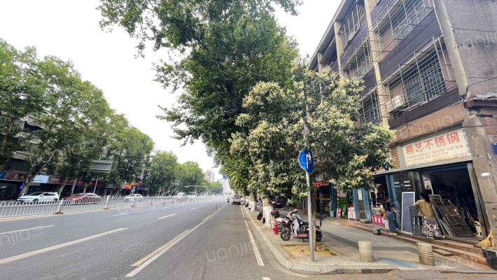 汽贸公司家属院外景图