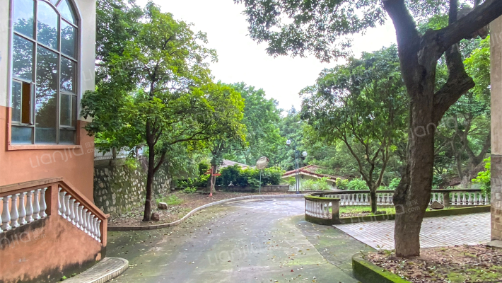 卓旗山庄世外桃源外景图