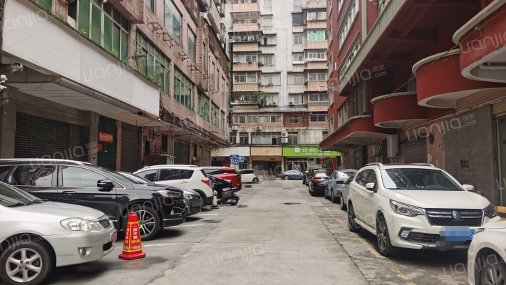 华美大厦外景图