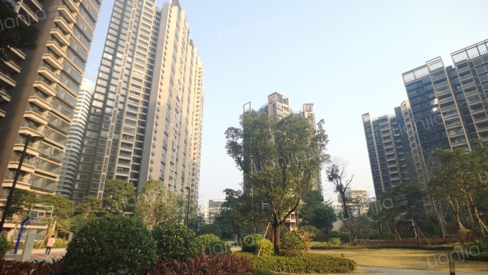 三水冠军城外景图