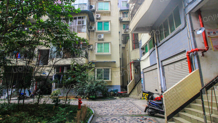 海德春洪小区外景图