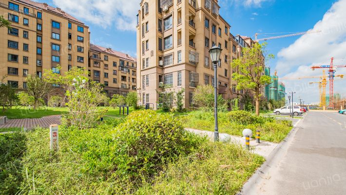 港城花园外景图