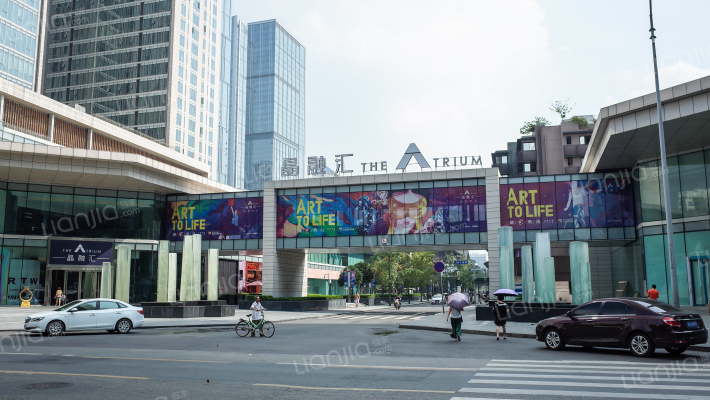 铁狮门晶融汇外景图