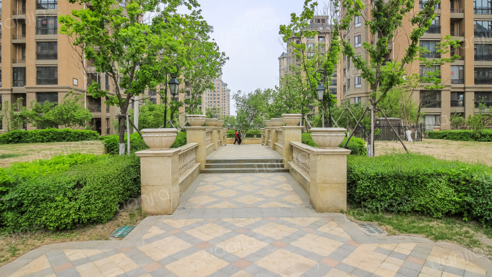 金色8里城南区外景图