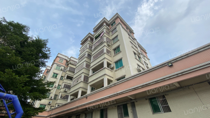 阳光花园外景图