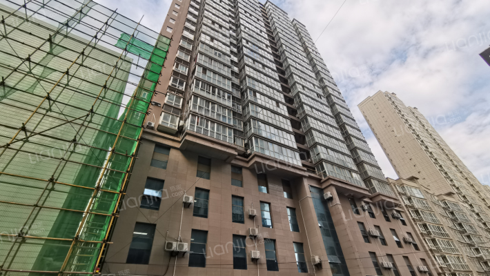 欧亚大厦外景图