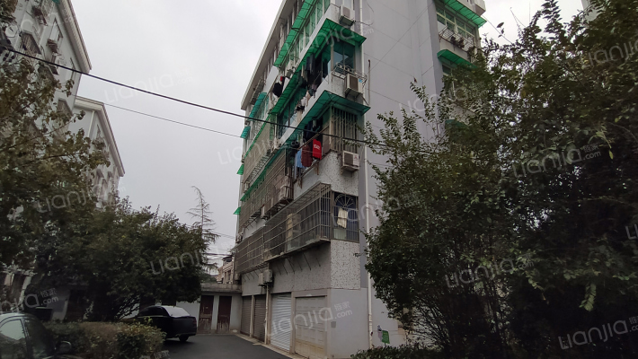 东兴小区外景图