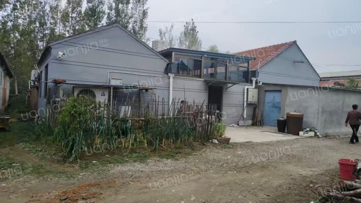 马伸桥大街路北供销社住宅楼外景图