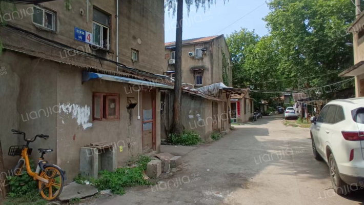 化原宿舍外景图