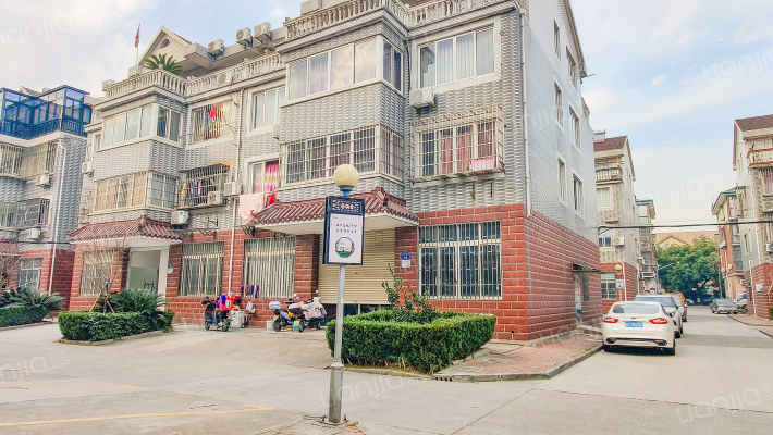 卜振路103号外景图