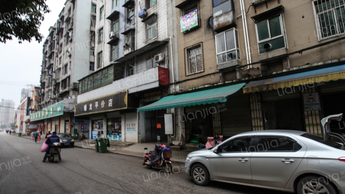 潘龙社区外景图