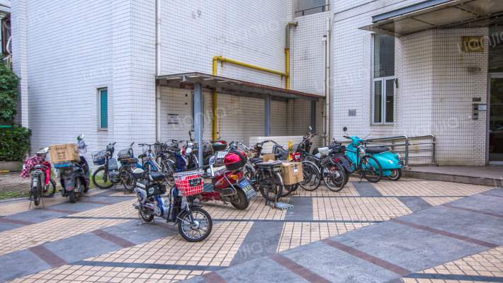 电影华苑外景图