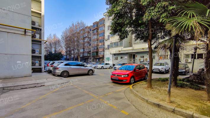 物产小区外景图