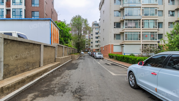 金融家园外景图