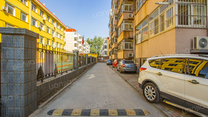 万嘉小区外景图