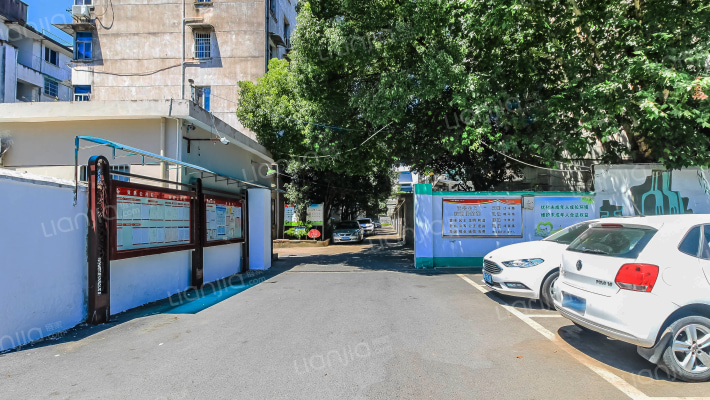 金龙小区(人民东路)外景图