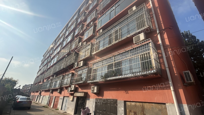 淄川区制药厂厂住宅楼外景图