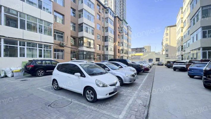 通用公司宿舍外景图