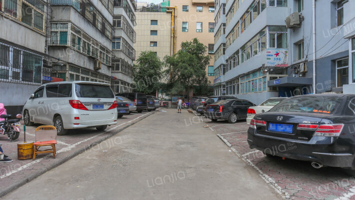 盛立苑小区外景图