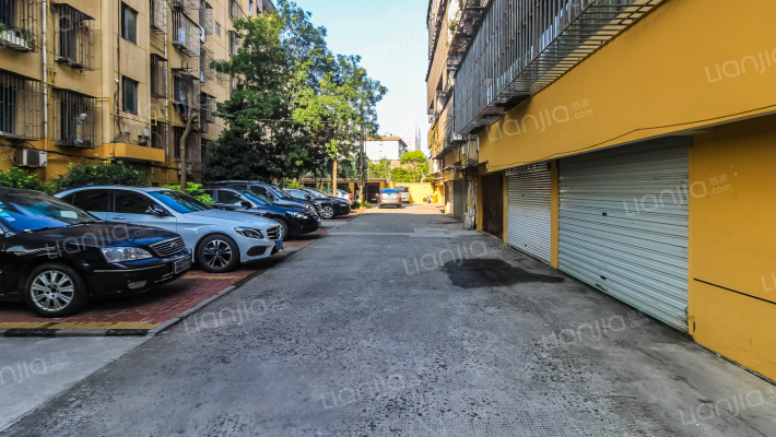 得胜里小区外景图