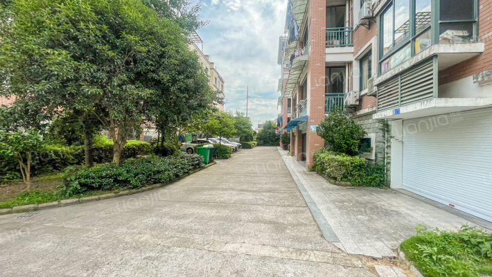 虹都小区外景图