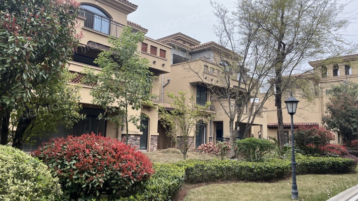 世茂云湖外景图