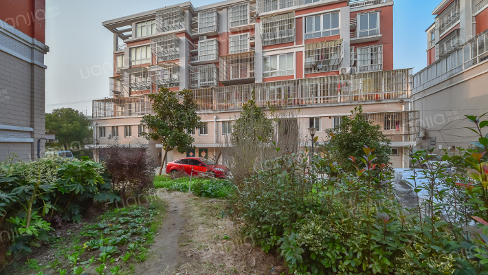 苏沪花园外景图