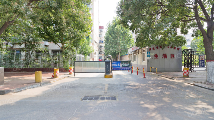 河北省第六人民医院生活区外景图