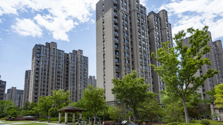 兴石花园一期外景图