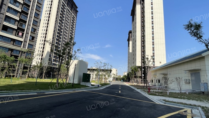 橡胶厂宿舍外景图