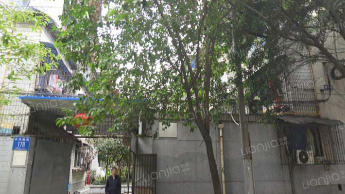 小天西街178号外景图