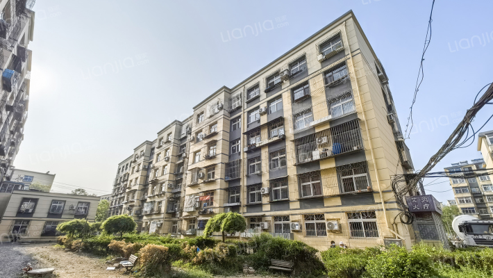 长征小区外景图