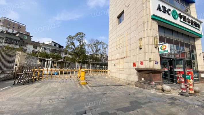 美乐广场外景图