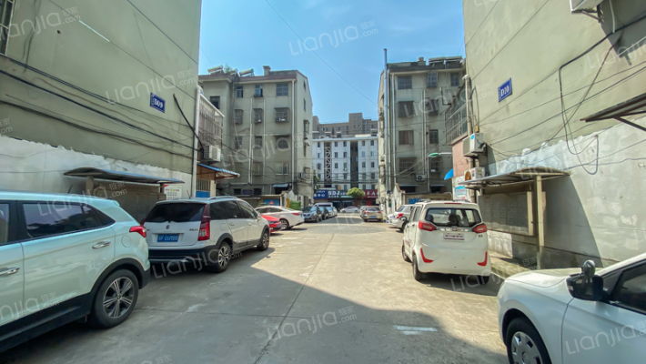 开发新村D区外景图