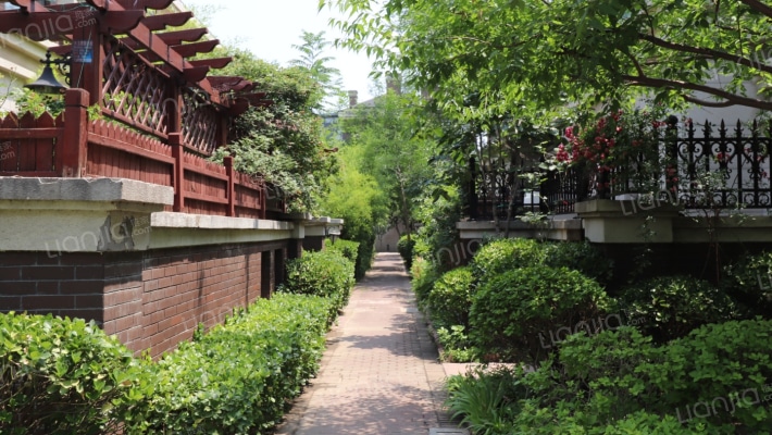 复地温莎堡红庭外景图