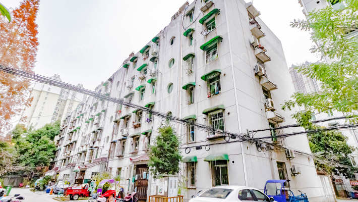 新华大院外景图