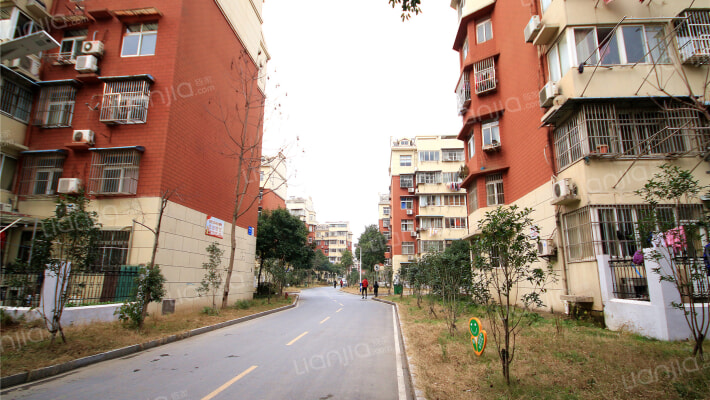 东城花园二村外景图